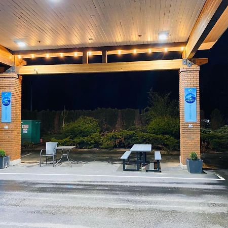 Art Infiniti Hotel Pitt Meadows Dış mekan fotoğraf