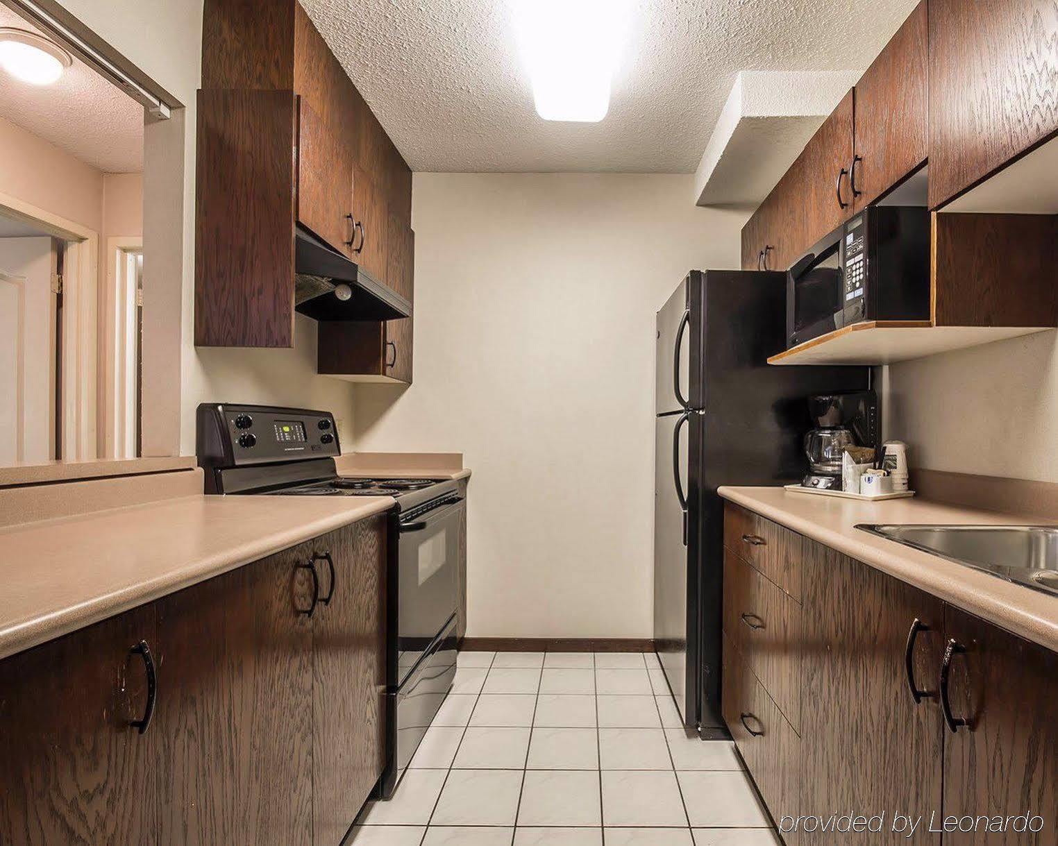 Art Infiniti Hotel Pitt Meadows Dış mekan fotoğraf