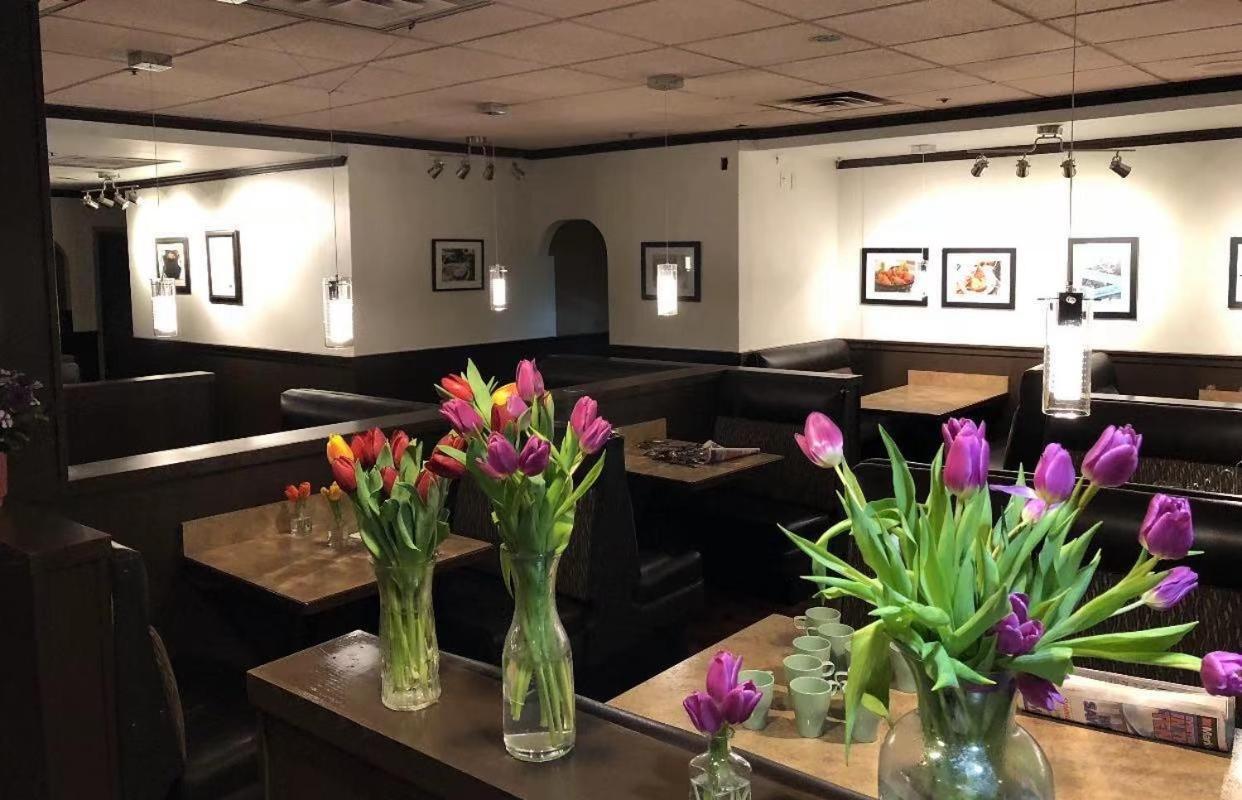 Art Infiniti Hotel Pitt Meadows Dış mekan fotoğraf